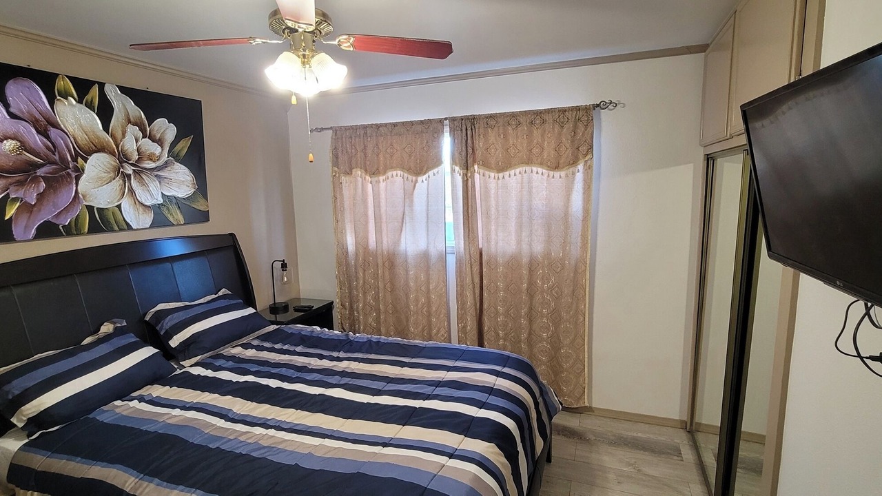 Photo of Bedroom in Canoga Park