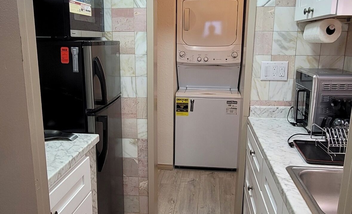 Photo of Kitchen in Canoga Park