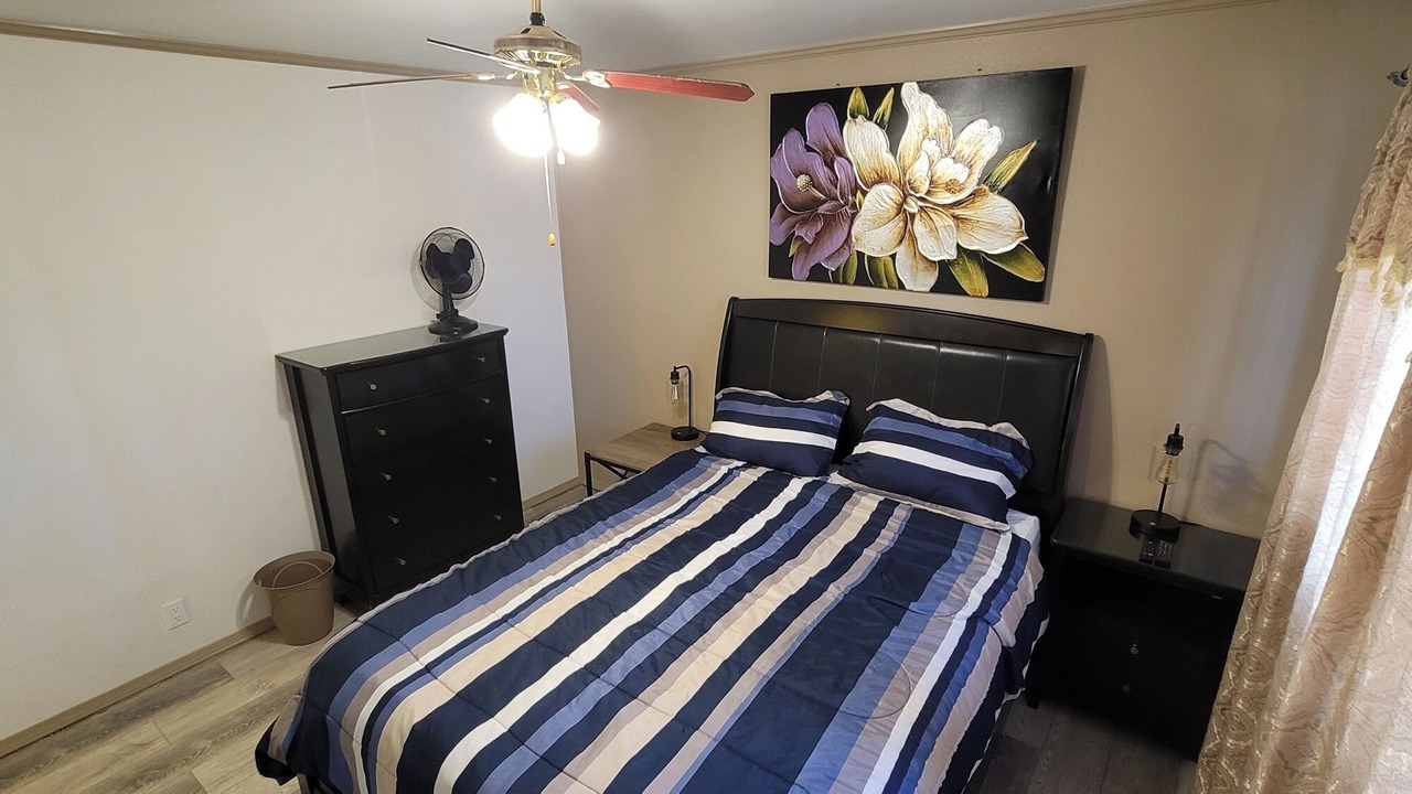 Photo of Bedroom in Canoga Park