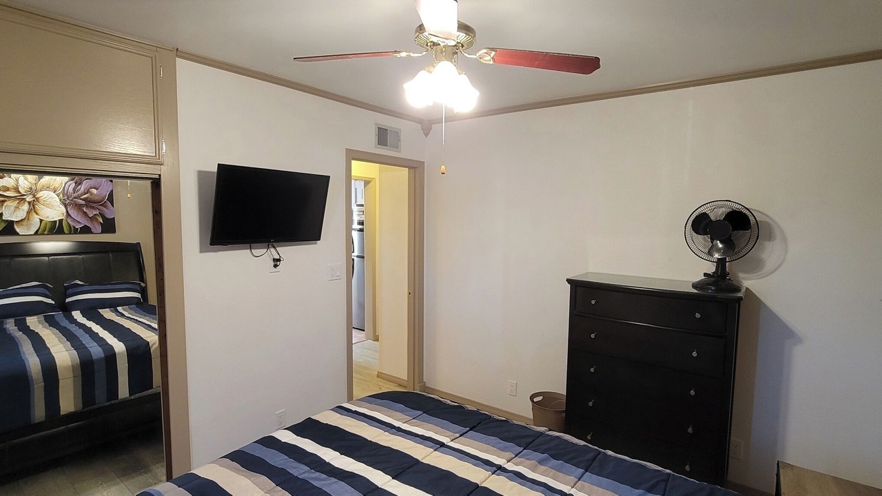 Photo of Bedroom in Canoga Park
