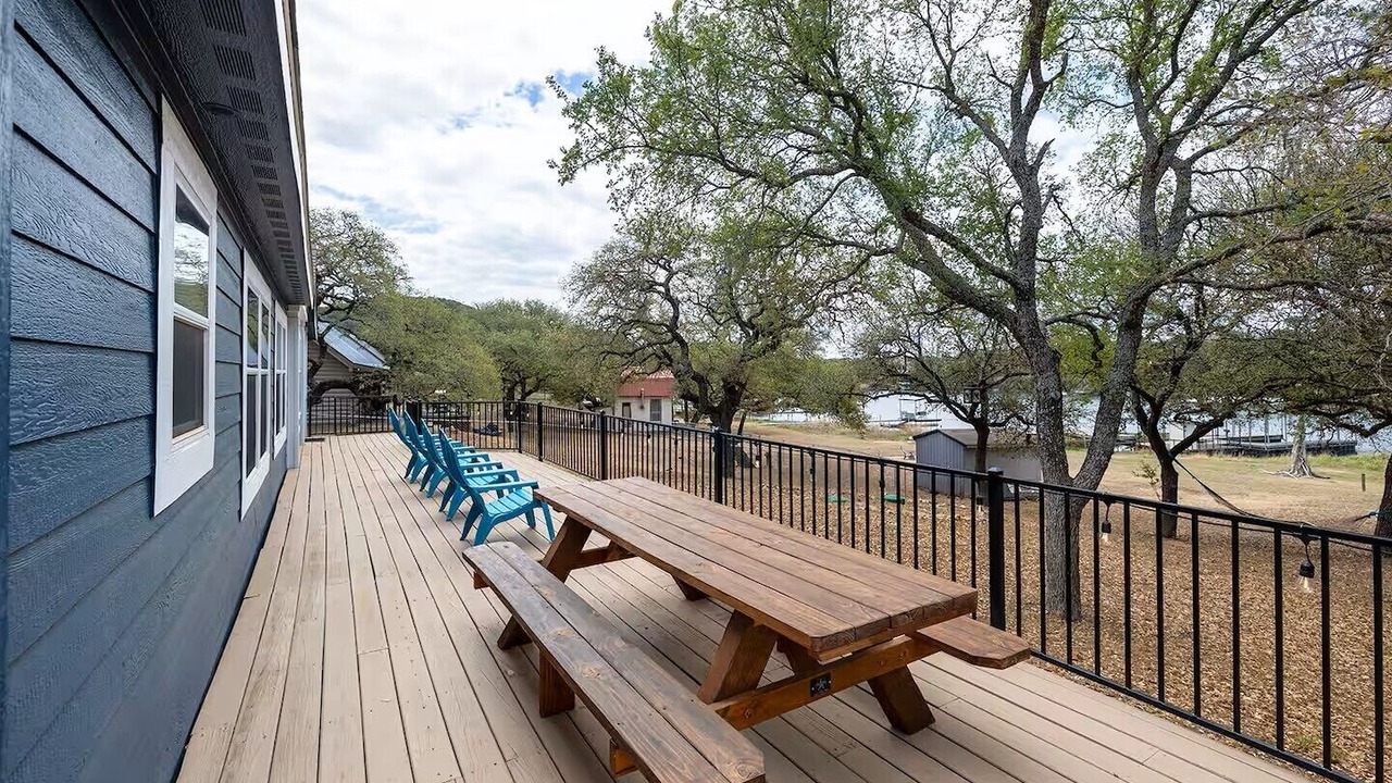 Photo of Outdoor in Burnet