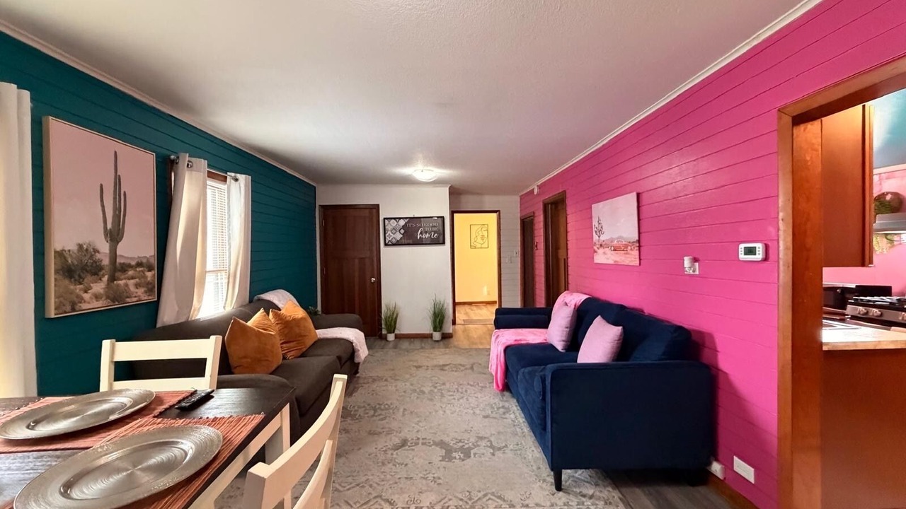 Photo of Livingroom in Capitol Park
