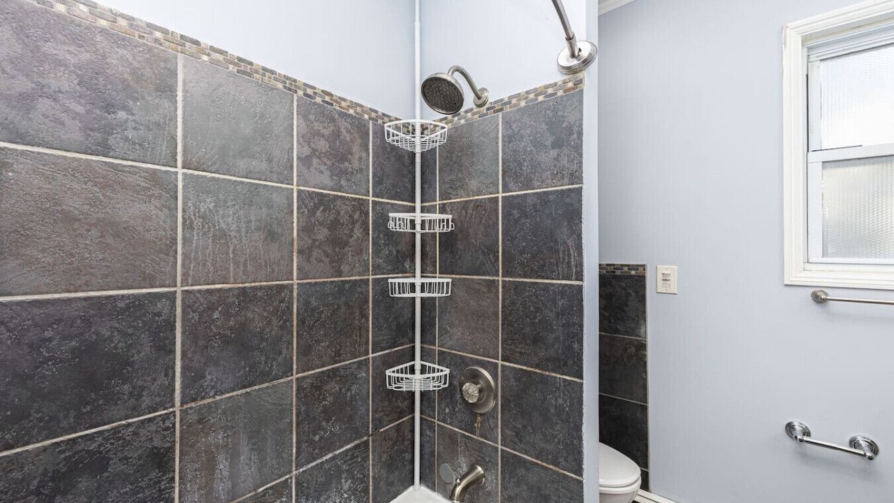 Photo of Bathroom in Roxbury