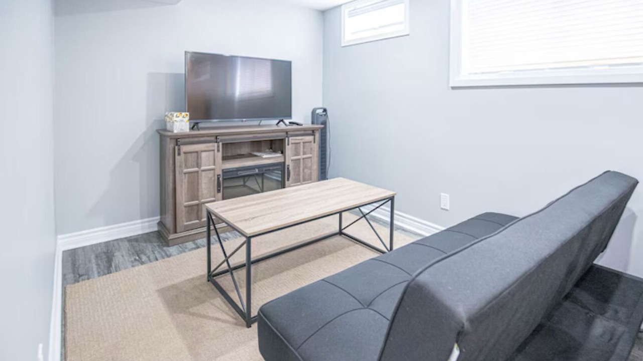 Photo of Livingroom in Urbandale