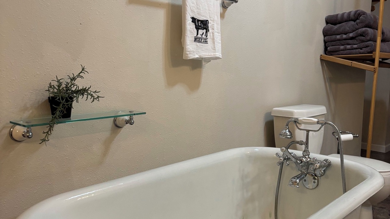 Photo of Bathroom in Hebron