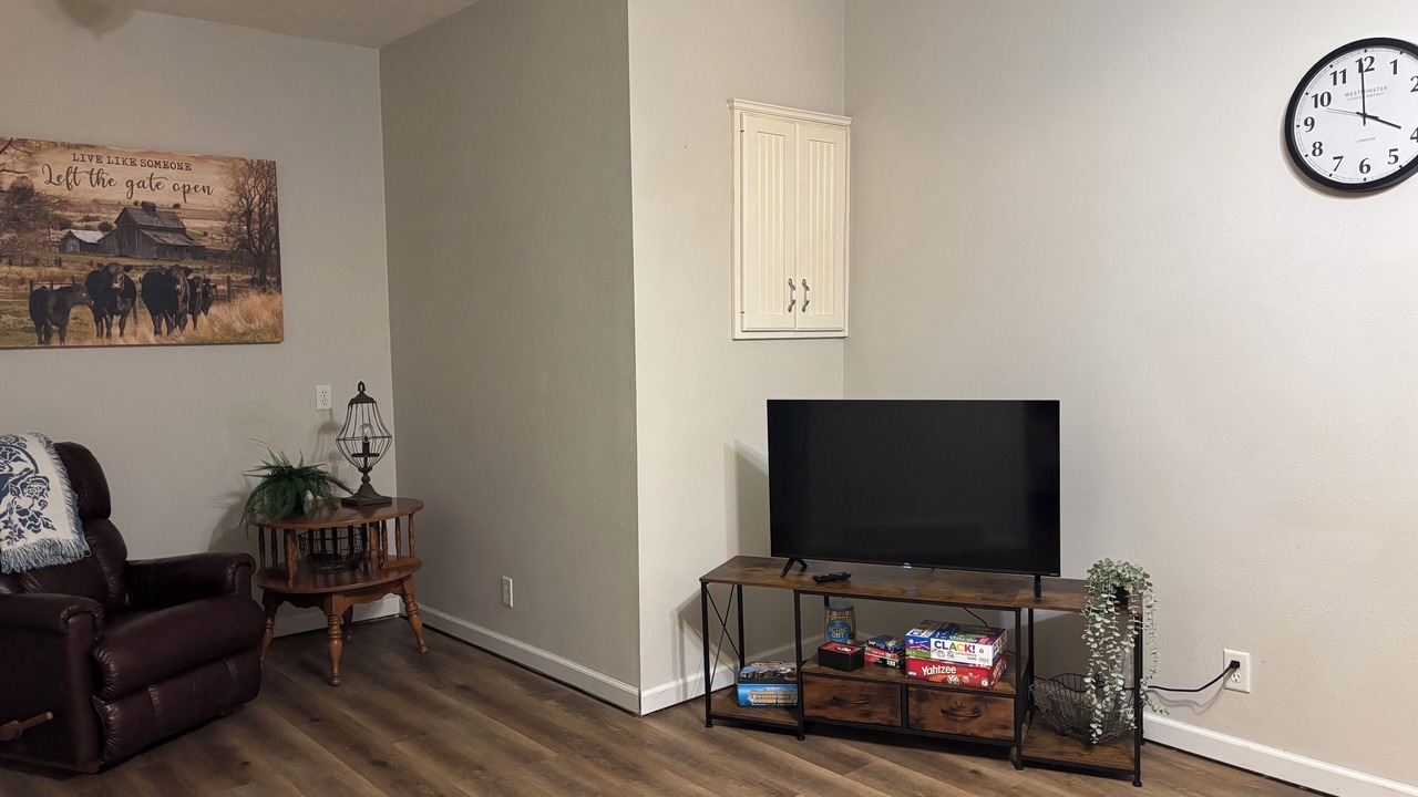 Photo of Livingroom in Hebron