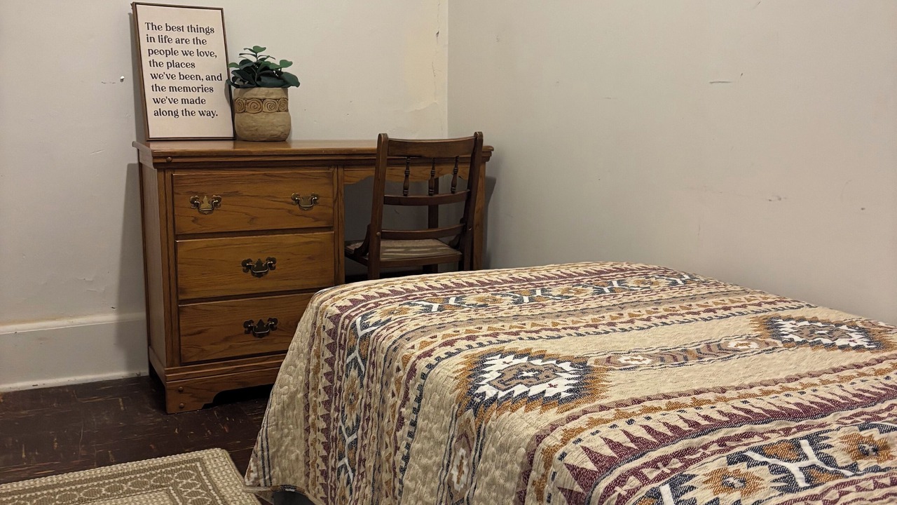 Photo of Bedroom in Hebron