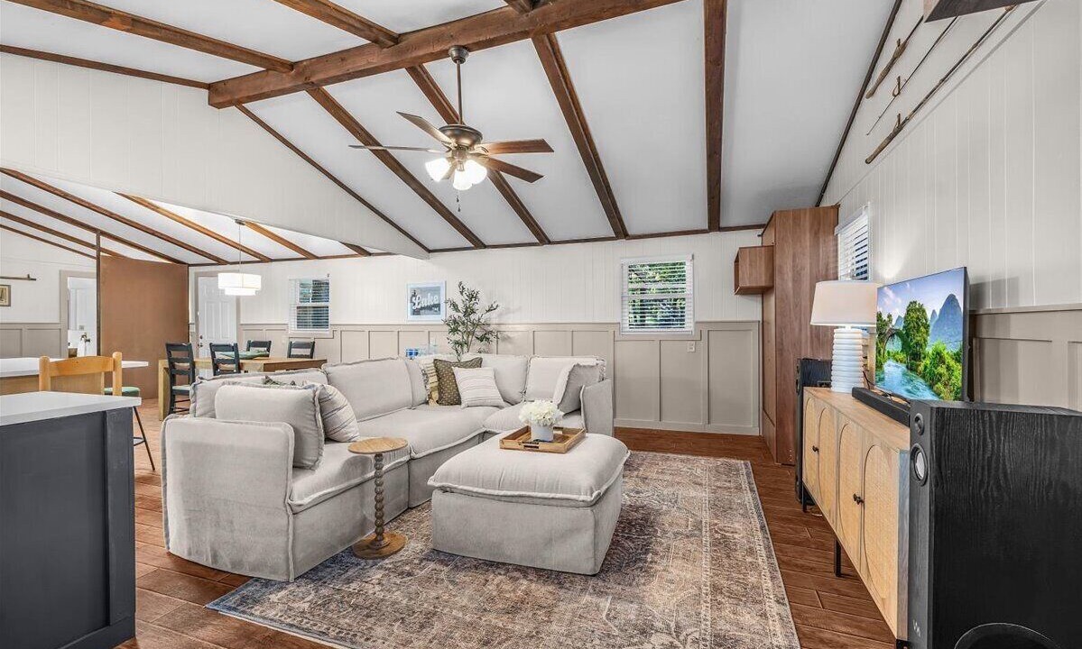Photo of Livingroom in Bowie
