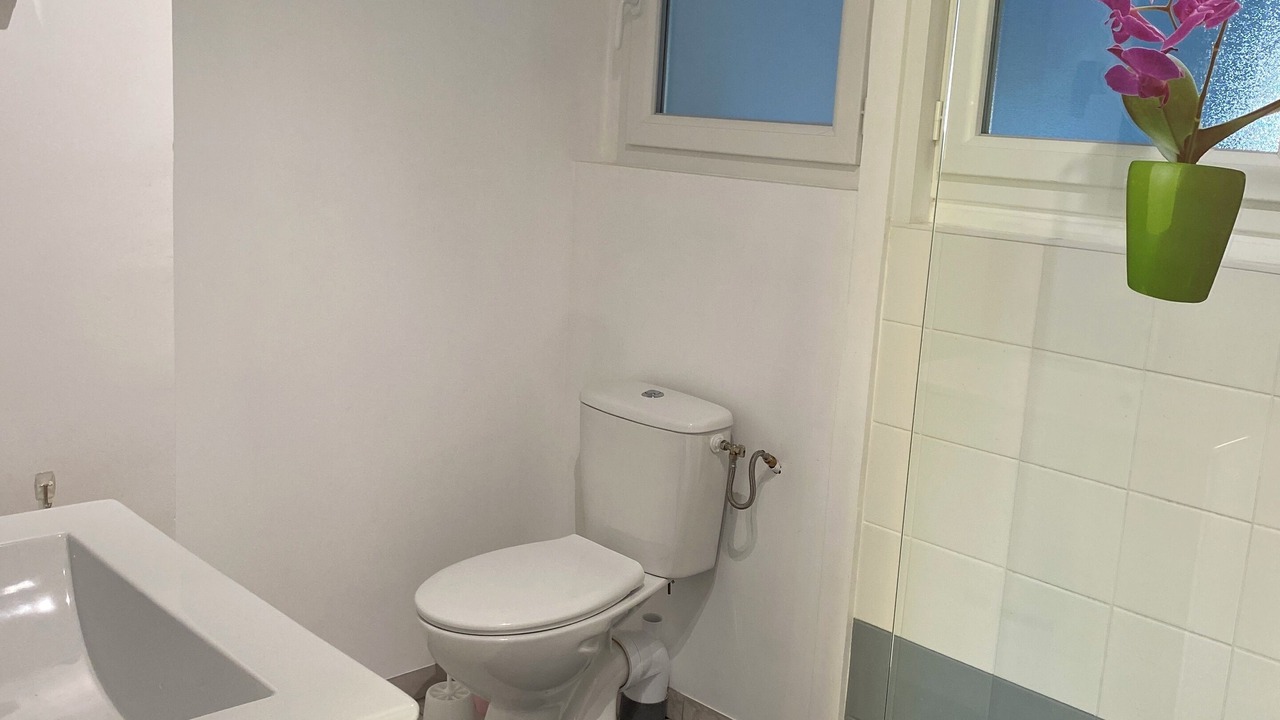 Photo of Bathroom in Romilly-sur-Andelle