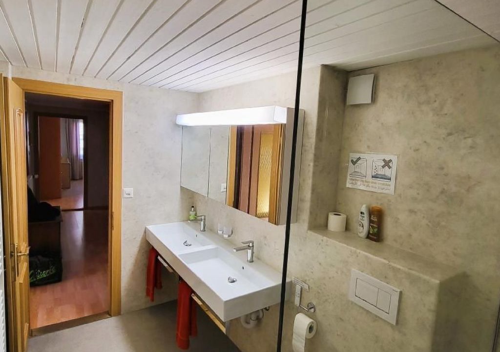 Photo of Bathroom in Beatenberg