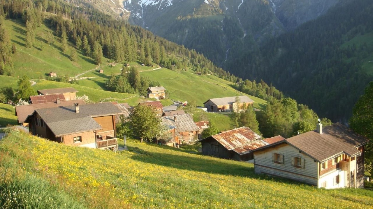 Photo of Others in Praz