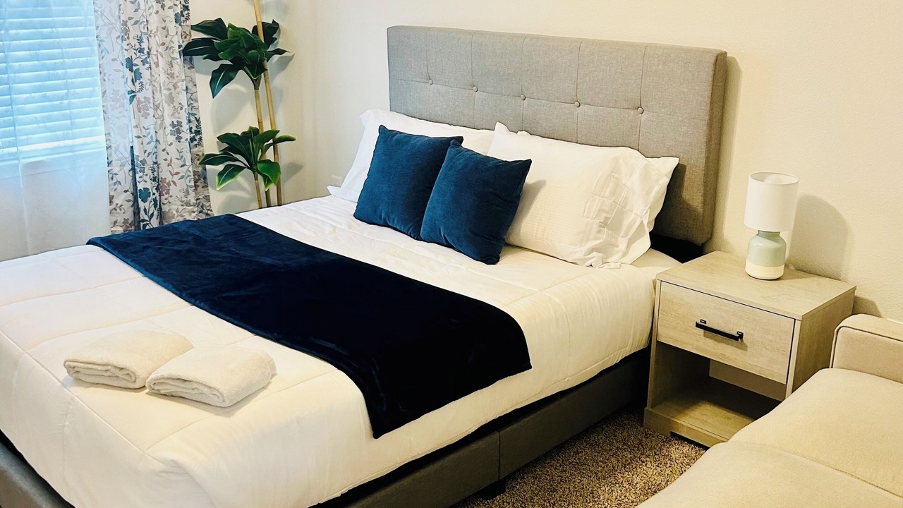 Photo of Bedroom in South Side