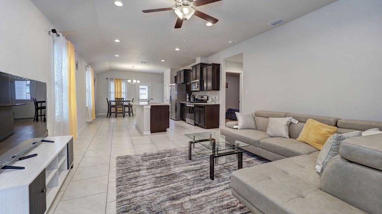 Photo of Livingroom in South Side