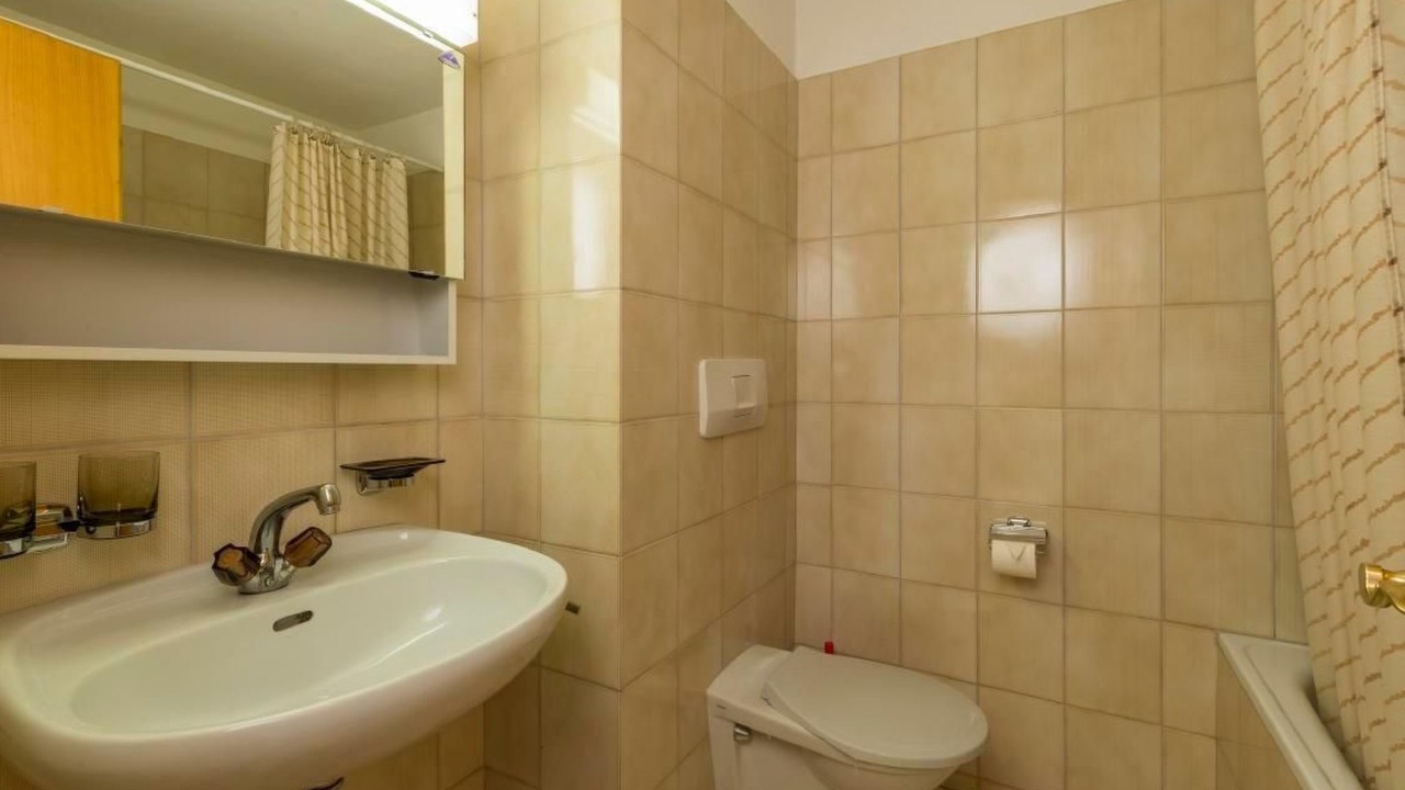Photo of Bathroom in Maloja