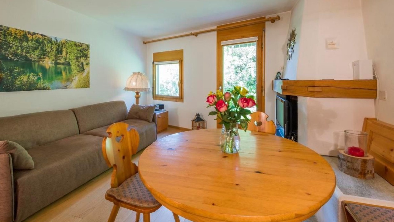 Photo of Livingroom in Maloja