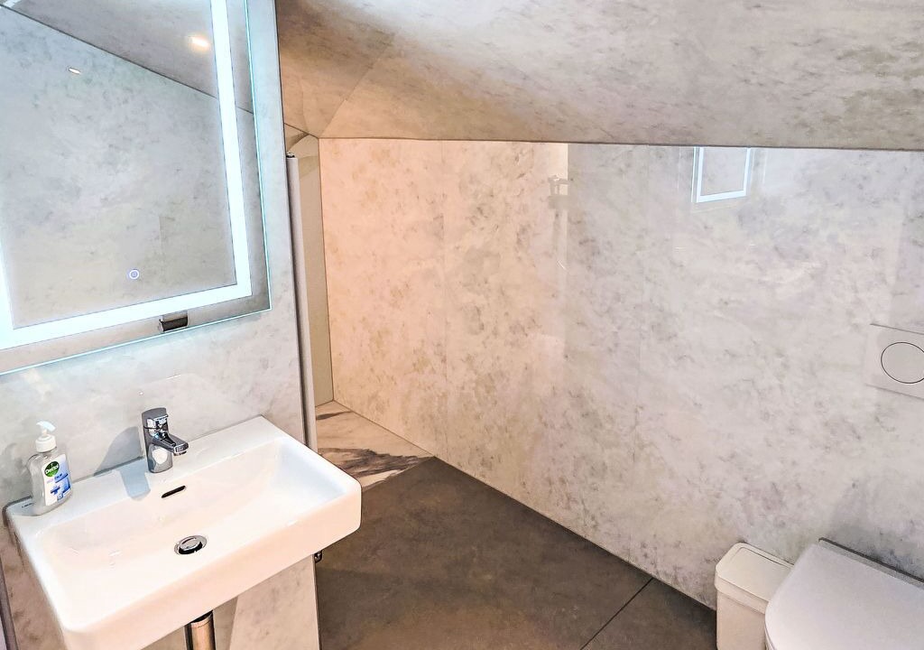 Photo of Bathroom in Beatenberg