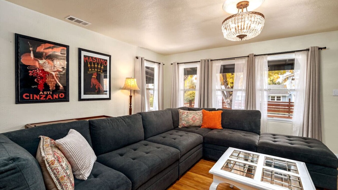 Photo of Livingroom in Murphys