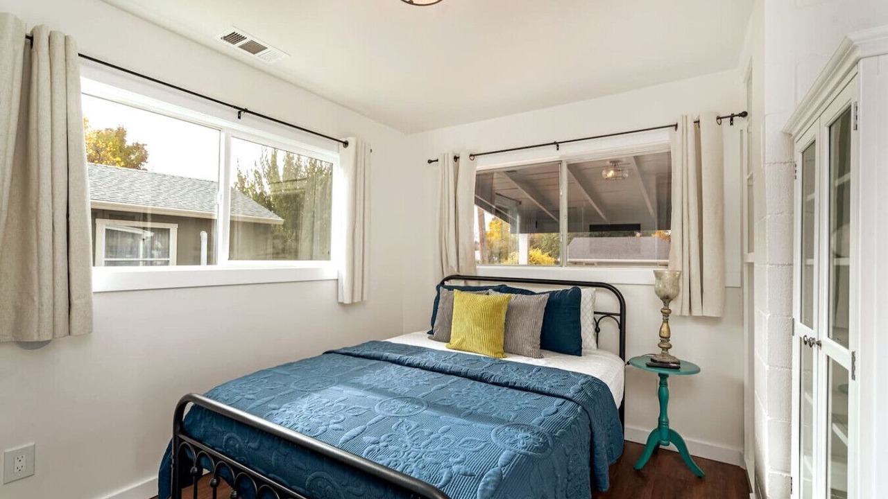 Photo of Bedroom in Murphys