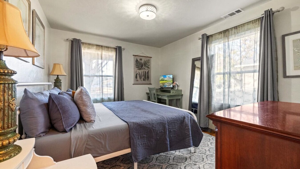Photo of Bedroom in Murphys