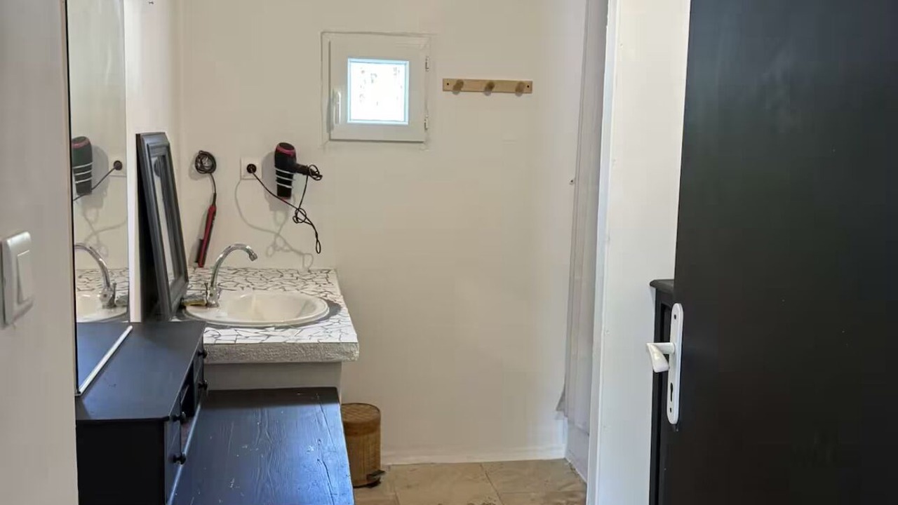 Photo of Bathroom in Chateaurenard