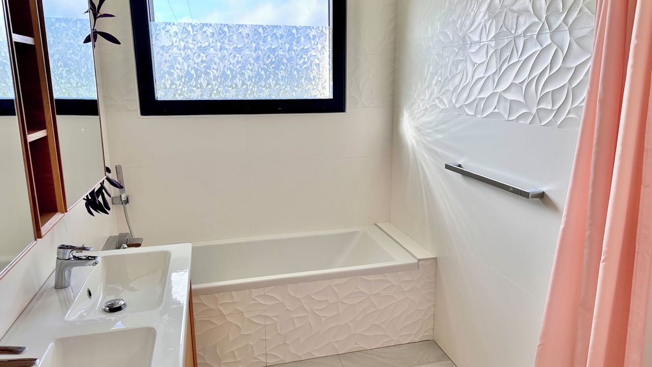 Photo of Bathroom in Saint-Caprais-de-Bordeaux