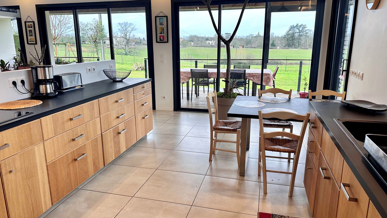Photo of Kitchen in Saint-Caprais-de-Bordeaux