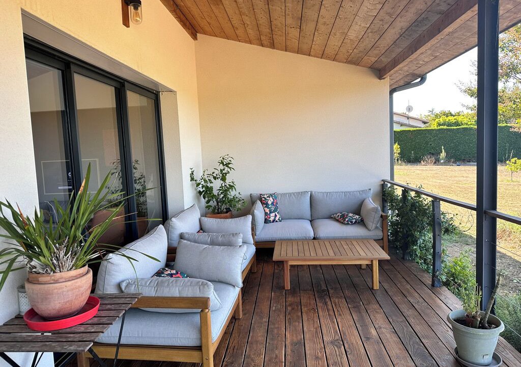 Photo of Patio Balcony in Saint-Caprais-de-Bordeaux