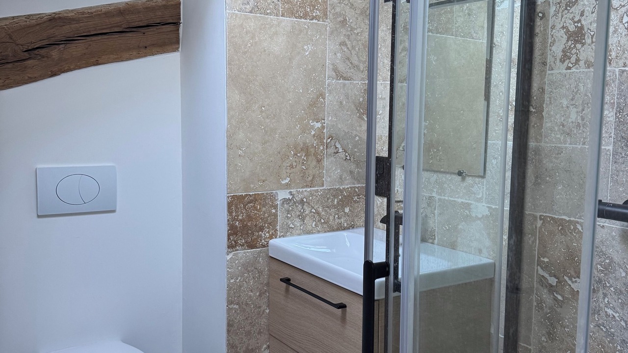 Photo of Bathroom in Pey