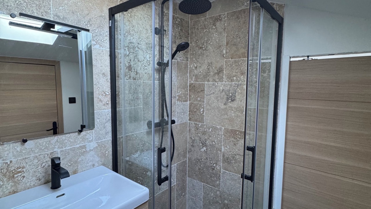 Photo of Bathroom in Pey