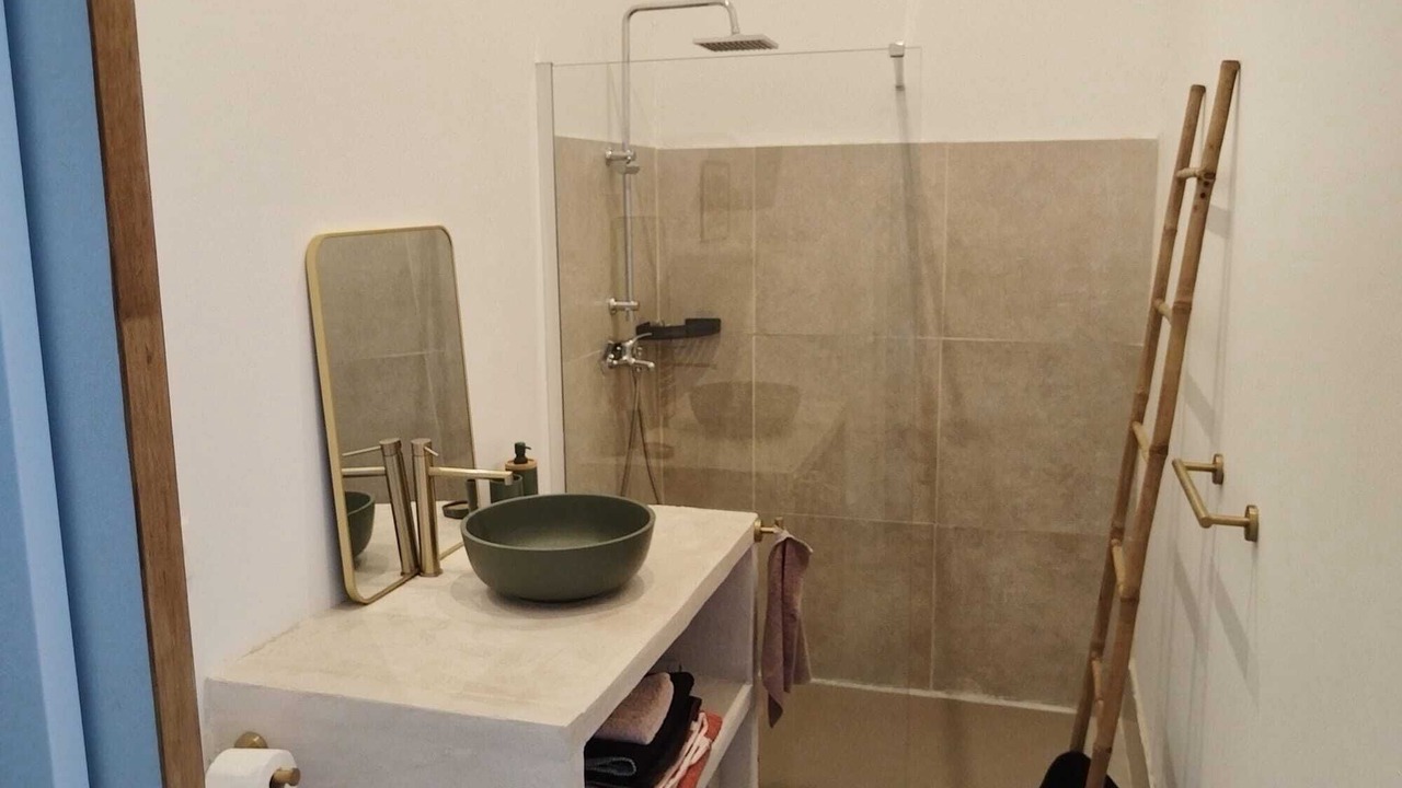 Photo of Bathroom in Cardo