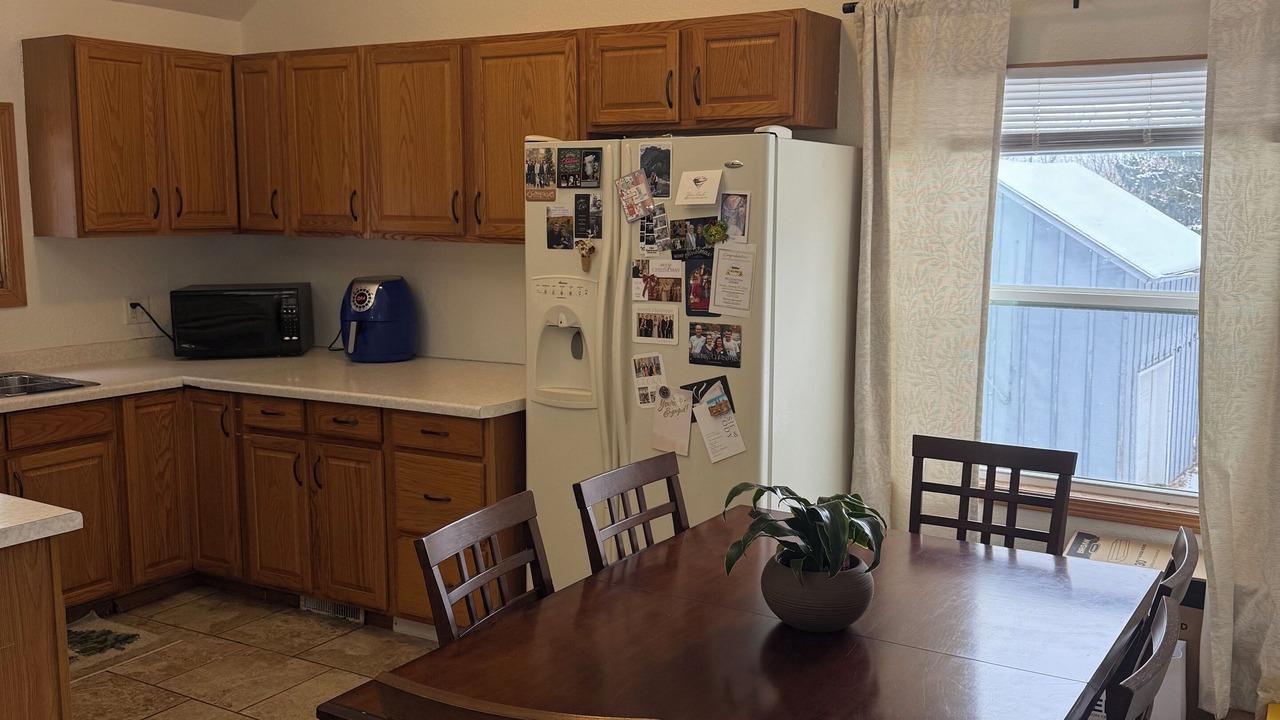 Photo of Others in Pickett