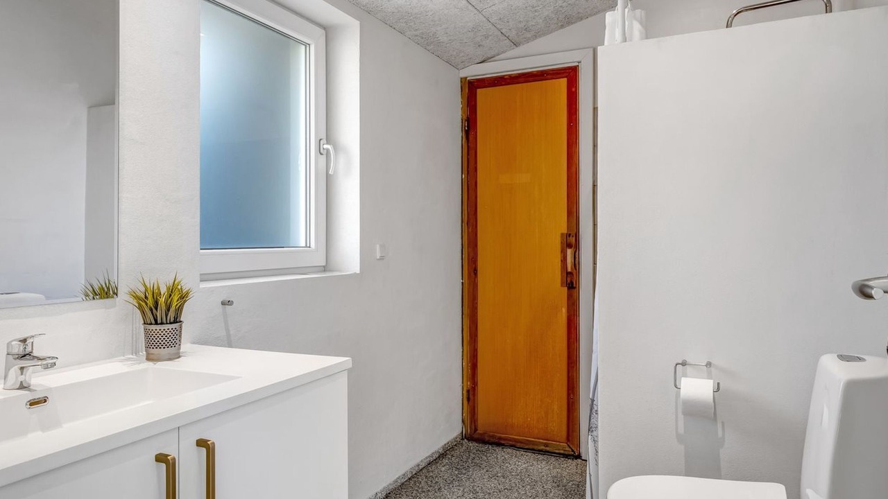 Photo of Bathroom in Vestervig