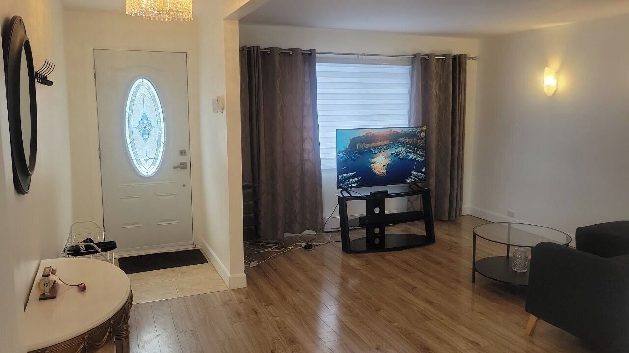 Photo of Livingroom in Pointe-aux-Trembles