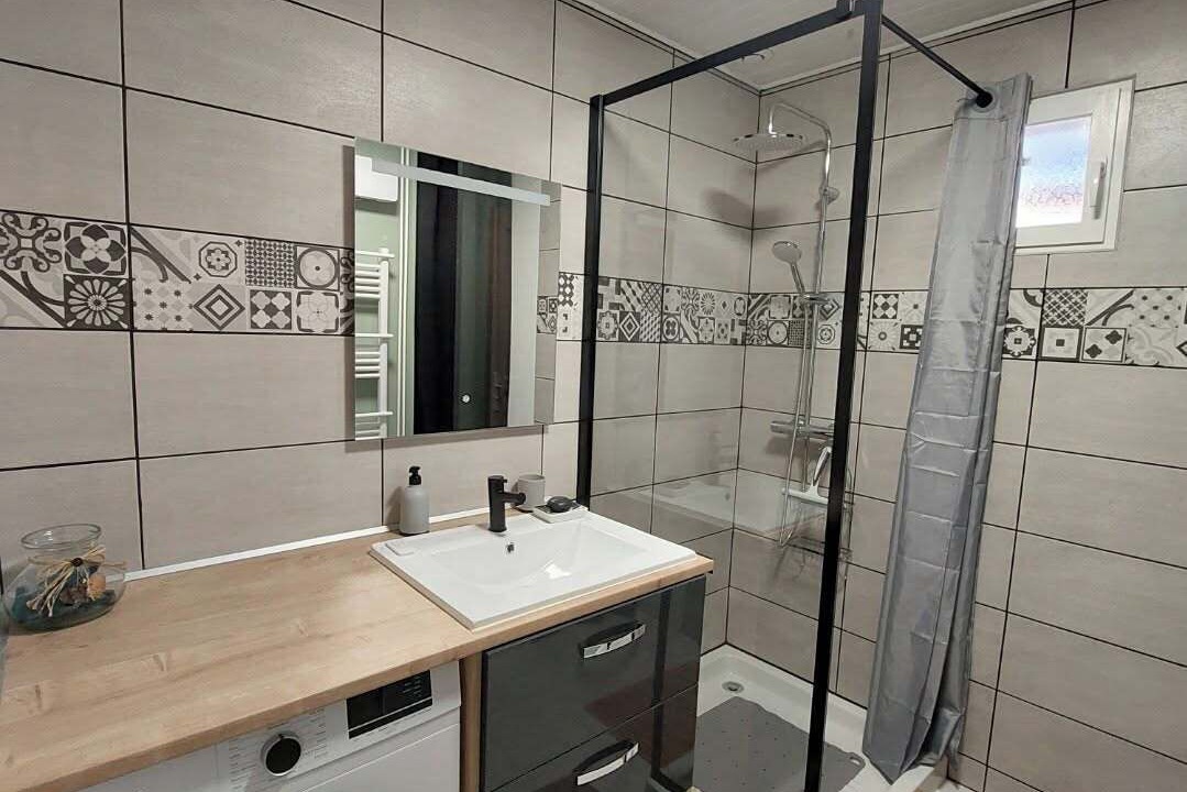 Photo of Bathroom in Envermeu