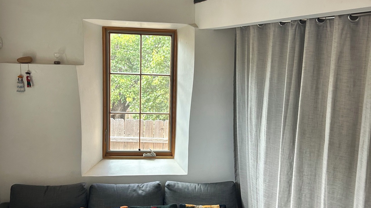 Photo of Livingroom in Historic Eastside