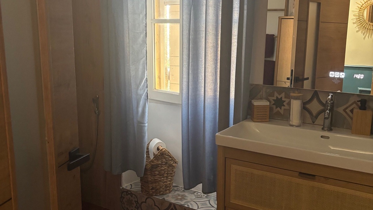 Photo of Bathroom in Salon-de-Provence