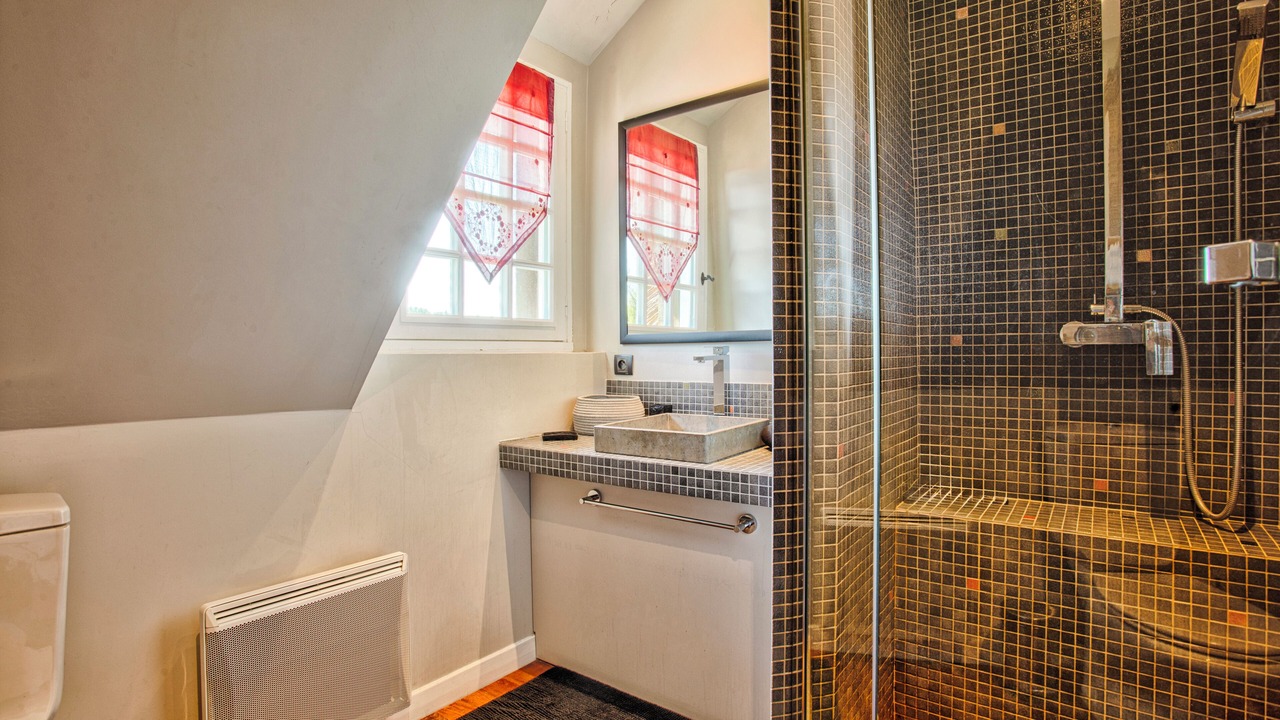 Photo of Bathroom in Bonneville-sur-Touques