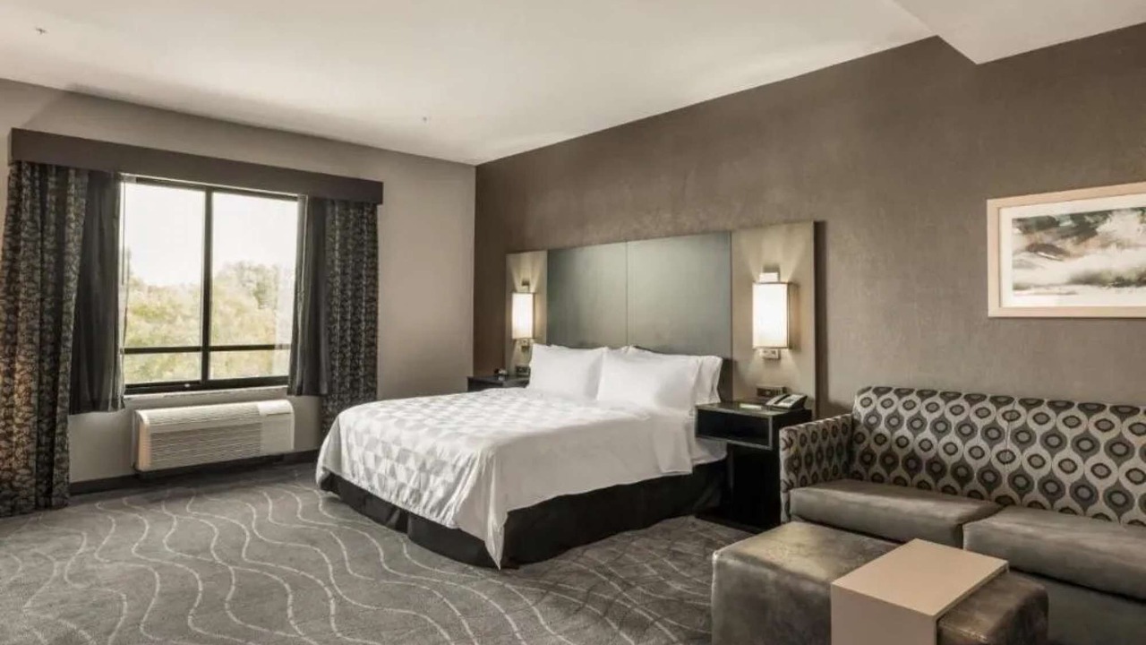 Photo of Bedroom in Milpitas