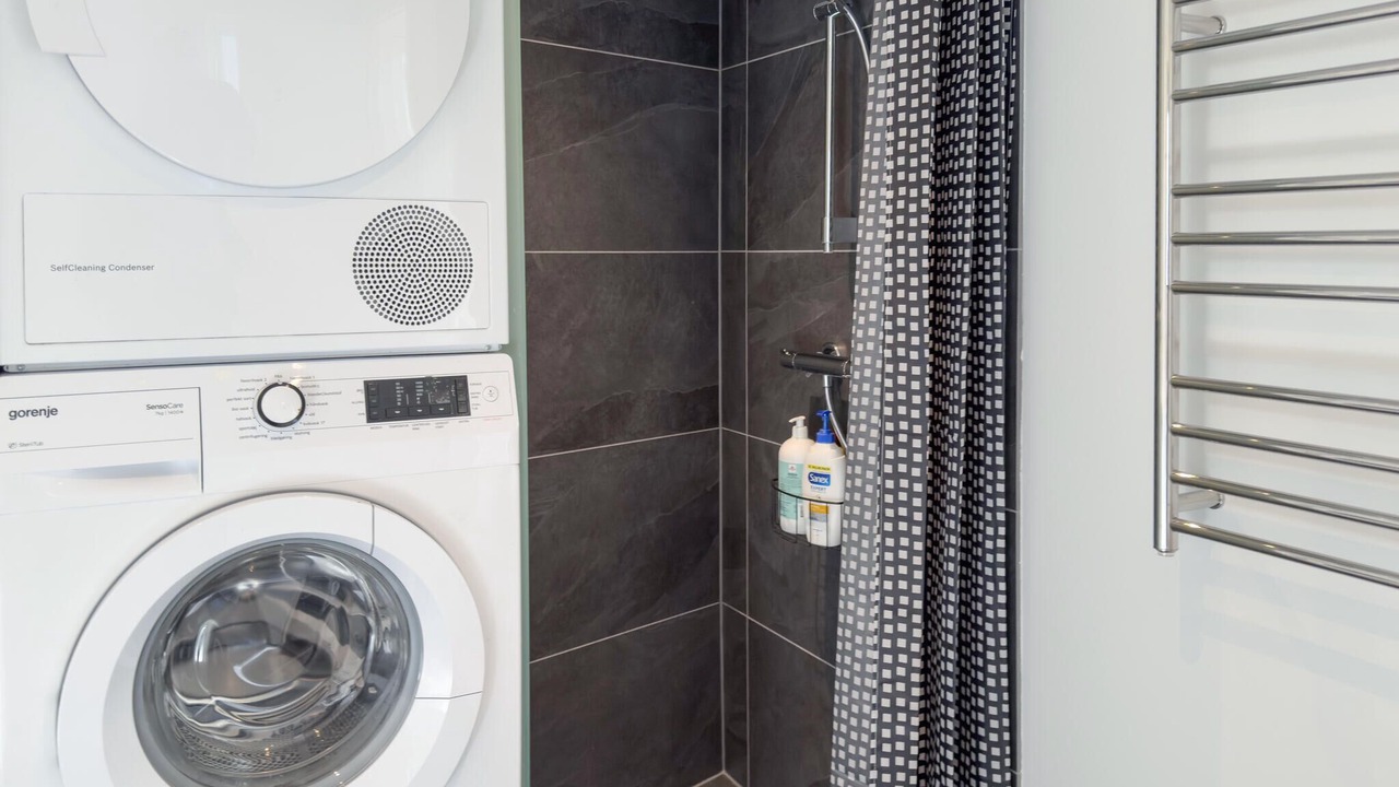 Photo of Bathroom in Beder Malling