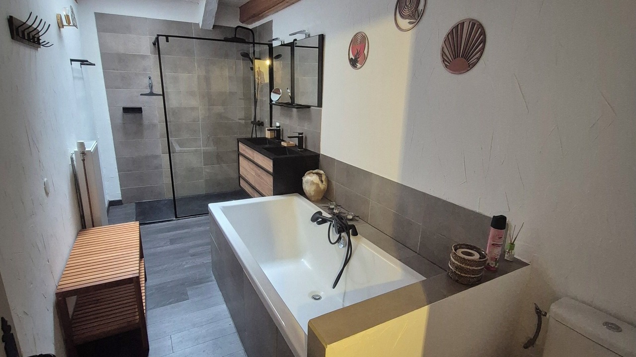 Photo of Bathroom in Anthe