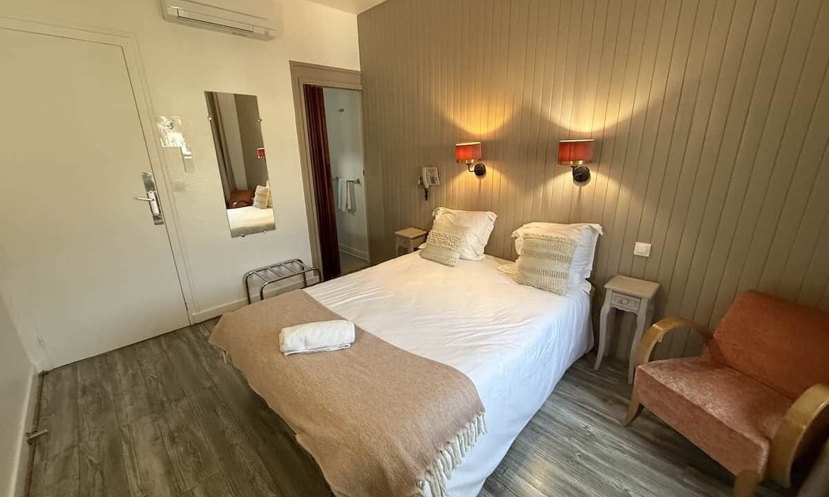 Photo of Bedroom in Paray-le-Monial