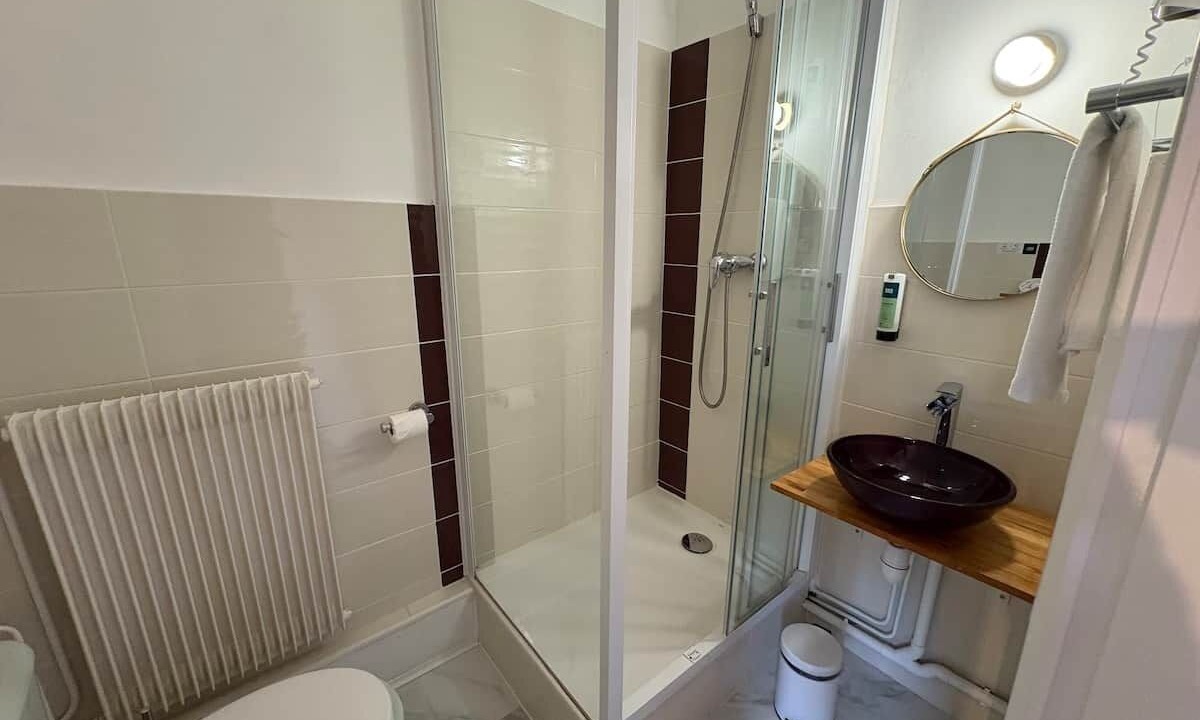 Photo of Bathroom in Paray-le-Monial