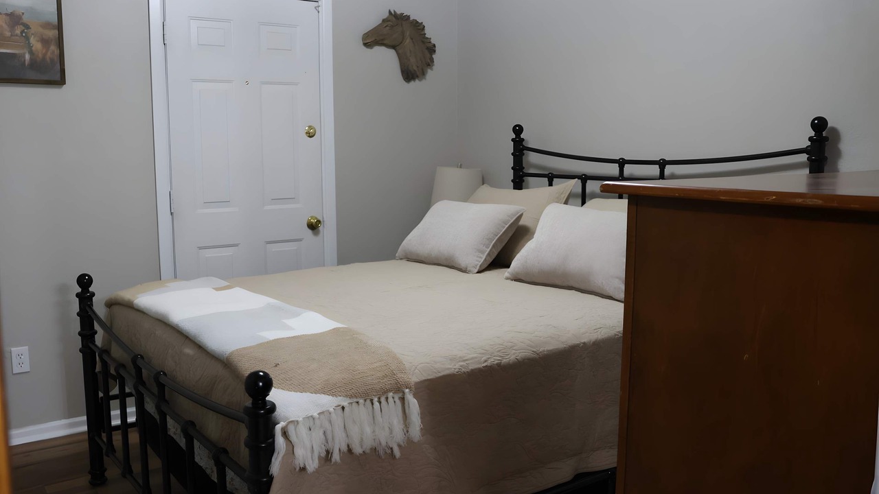 Photo of Bedroom in Ralls