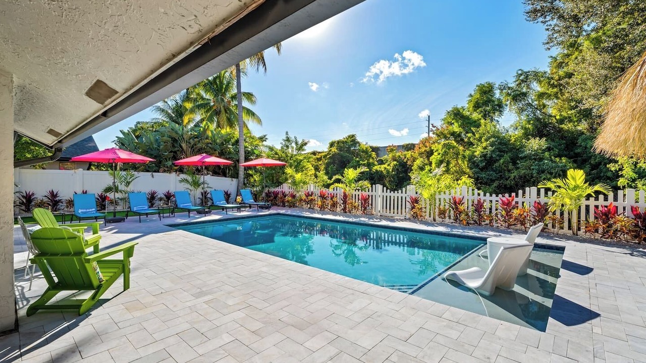 Photo of Outdoor in Tropic Palms
