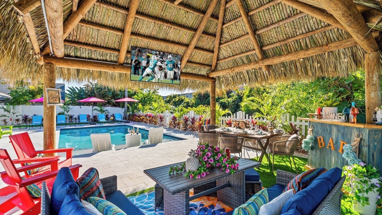 Photo of Outdoor in Tropic Palms