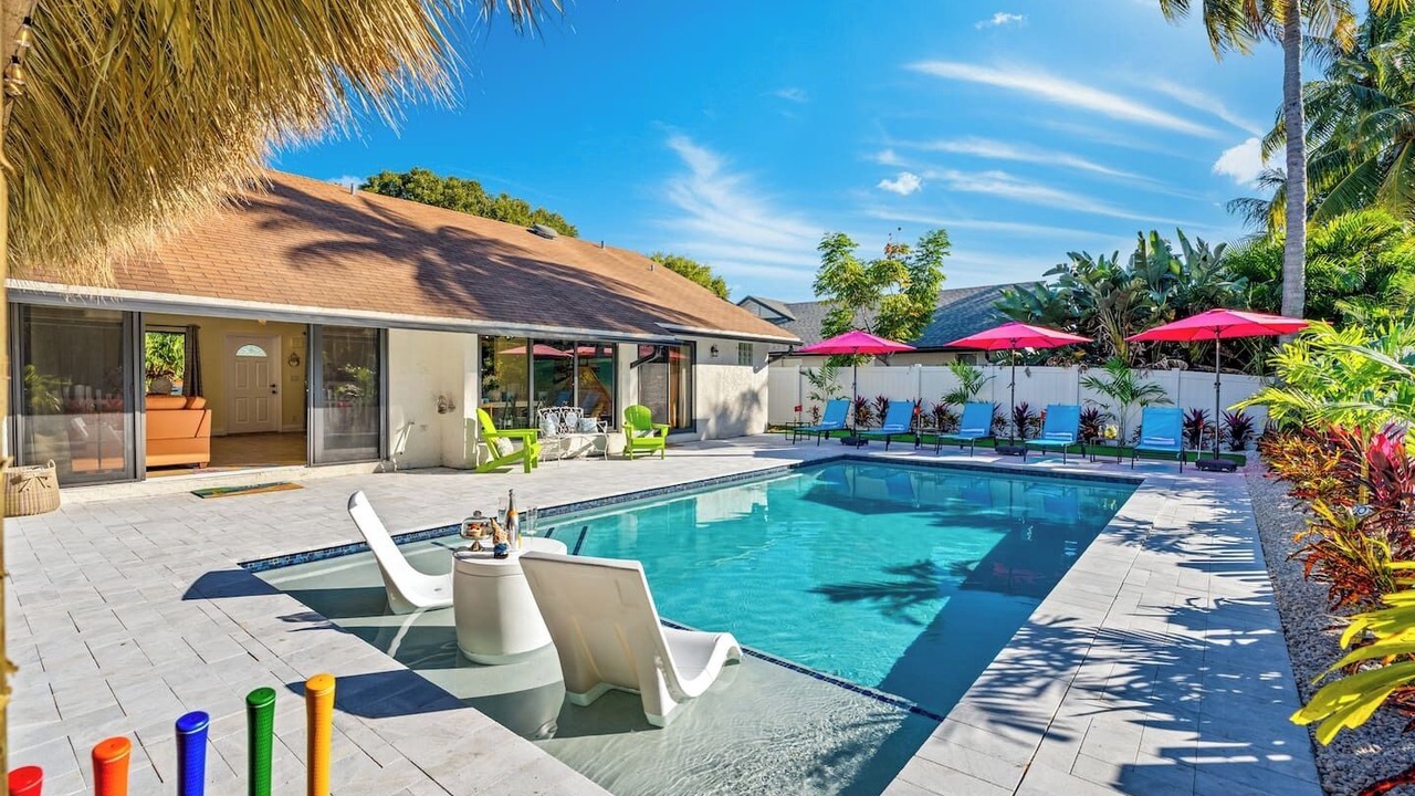 Photo of Outdoor in Tropic Palms