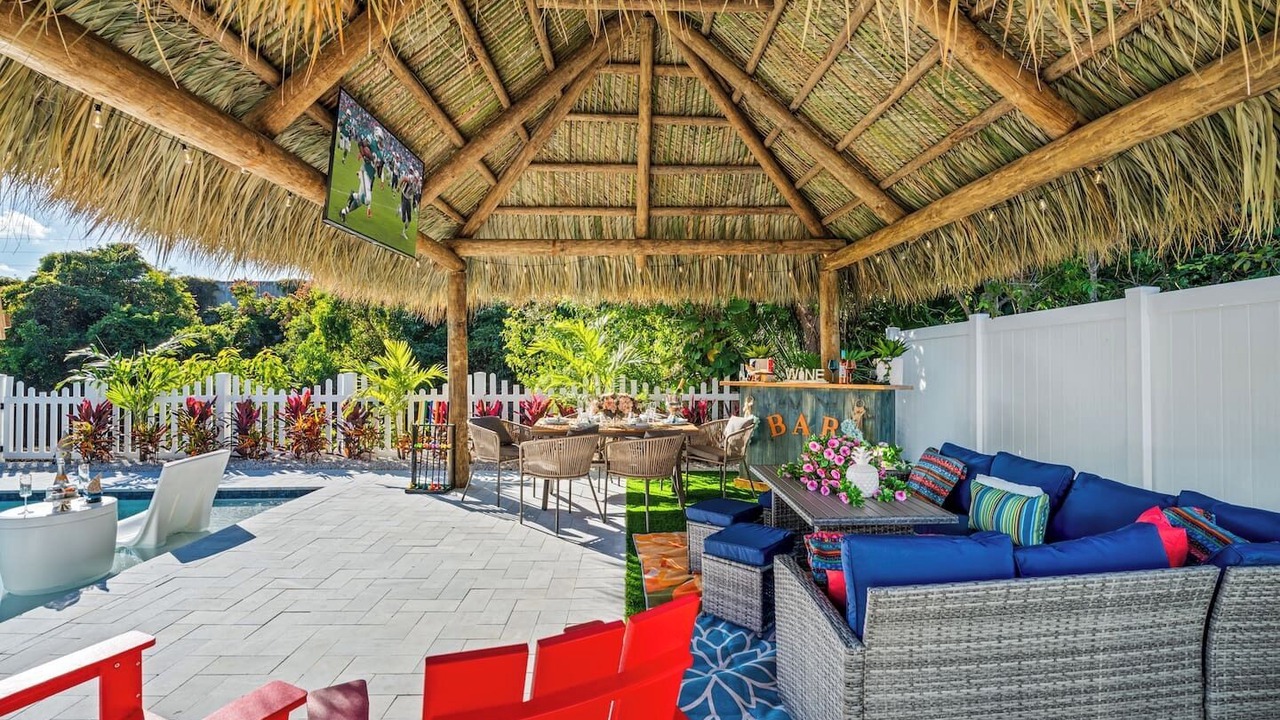 Photo of Outdoor in Tropic Palms