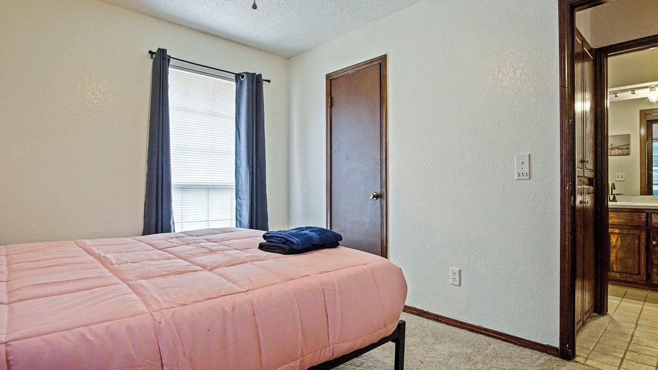 Photo of Bedroom in Midwest City