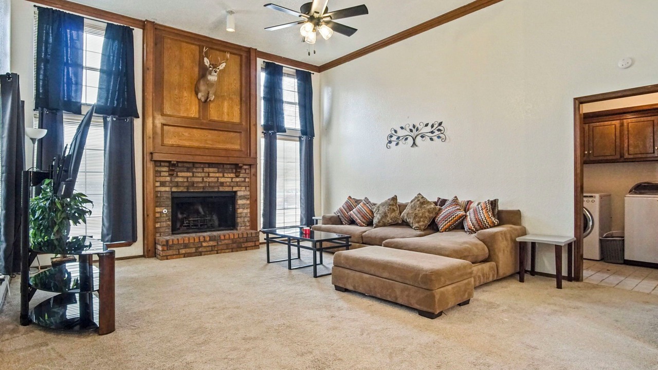Photo of Livingroom in Midwest City