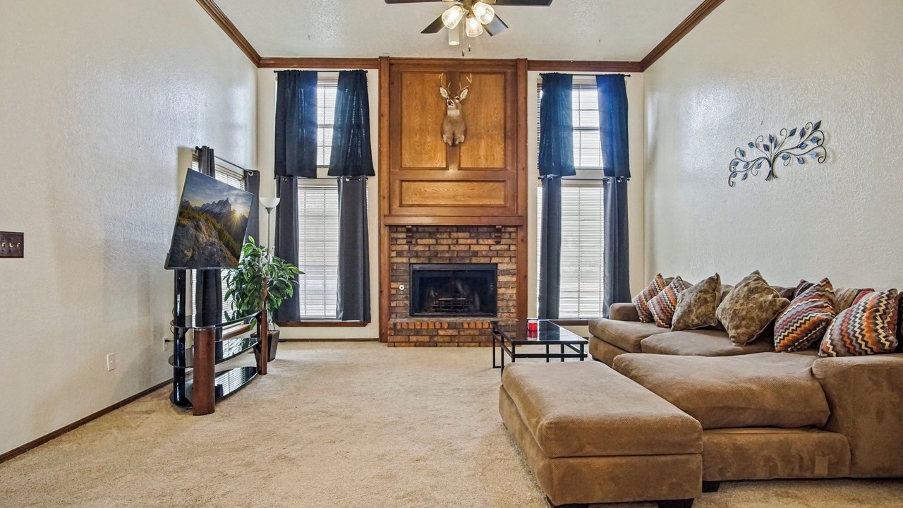 Photo of Livingroom in Midwest City